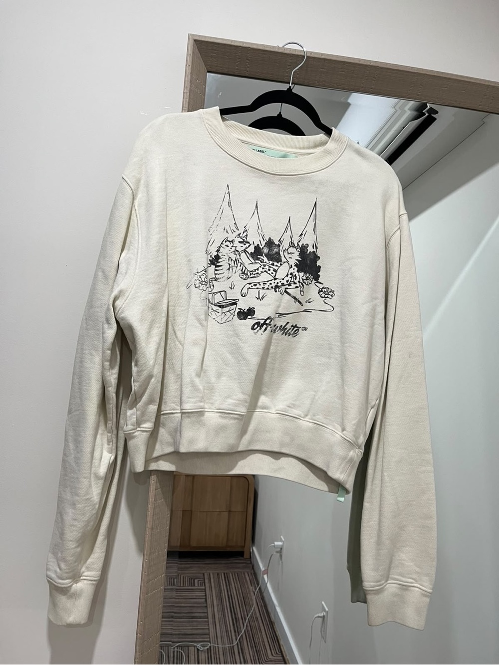Women’s Off-White Cream Graphic Crewneck Sweatshirt with Black Print in size M